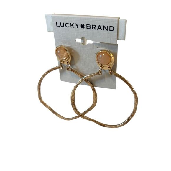 Gorgeous Stone Hammered Gold Toned Hoops. - Picture 3 of 6